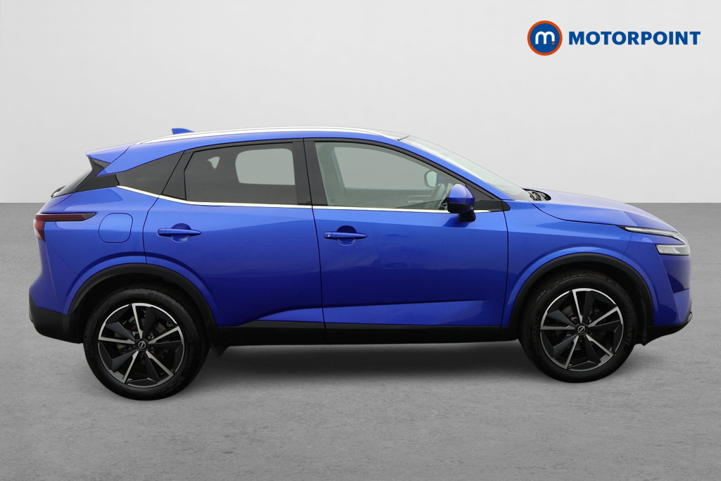 Nissan Qashqai Tekna Automatic Petrol SUV - Stock Number (1656681) - Drivers side