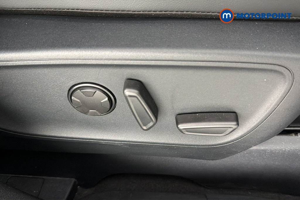 Ford Kuga St-Line Automatic Petrol-Electric Hybrid SUV - Stock Number (1657365) - 23rd supplementary image