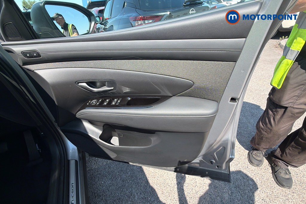 Hyundai Tucson Ultimate Automatic Petrol Plug-In Hybrid SUV - Stock Number (1657384) - 37th supplementary image