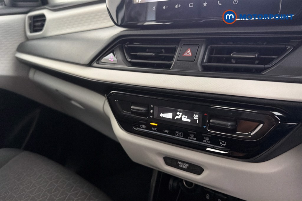 Suzuki Swift Motion Manual Petrol Hatchback - Stock Number (1657891) - 12th supplementary image