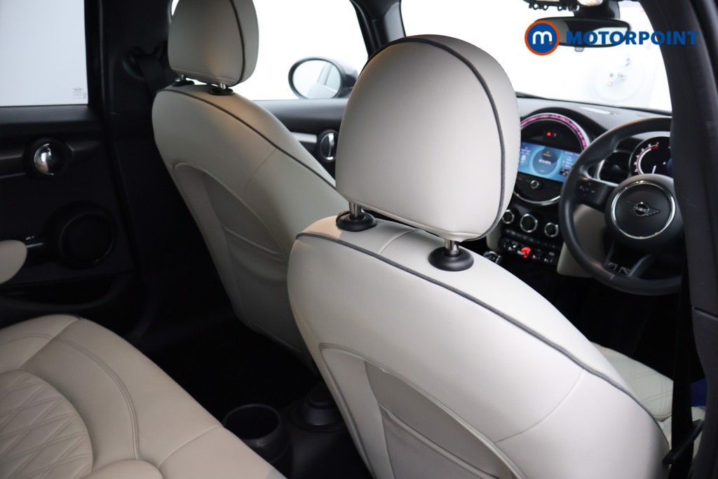 Mini Hatchback Cooper Exclusive Automatic Petrol Hatchback - Stock Number (1658273) - 15th supplementary image
