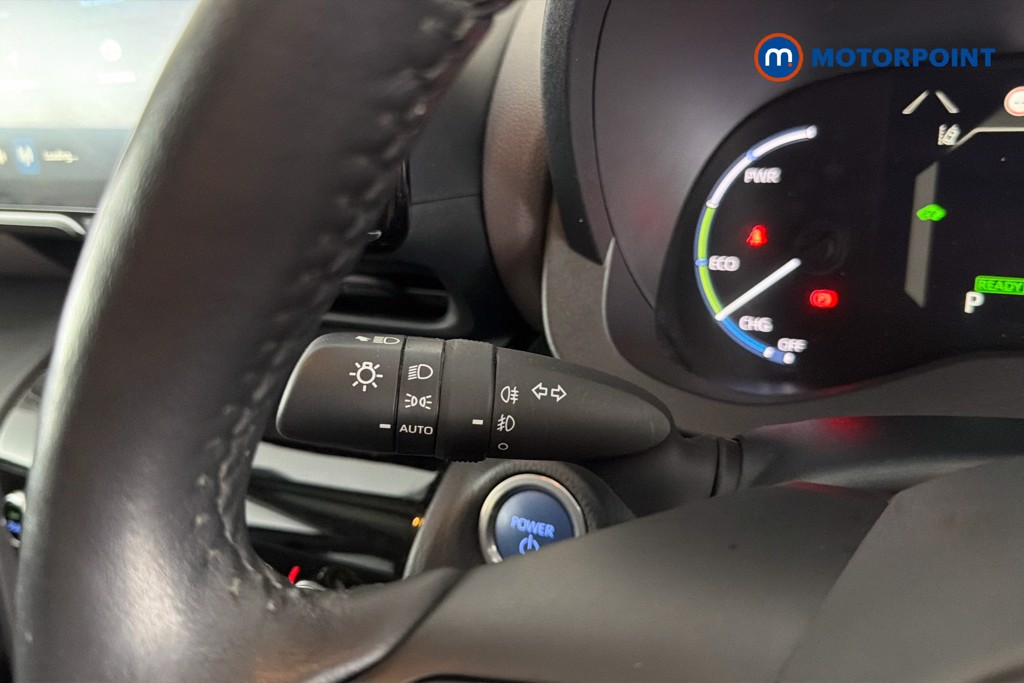 Toyota Yaris Cross Excel Automatic Petrol-Electric Hybrid Estate - Stock Number (1658302) - 6th supplementary image