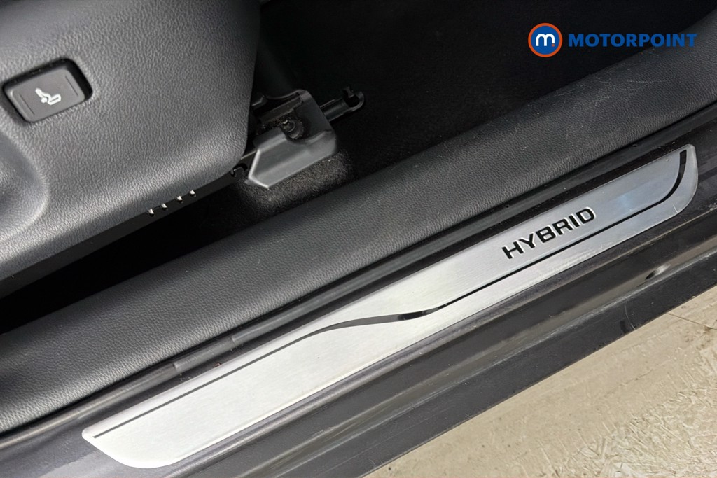 Toyota Yaris Cross Excel Automatic Petrol-Electric Hybrid Estate - Stock Number (1658302) - 21st supplementary image
