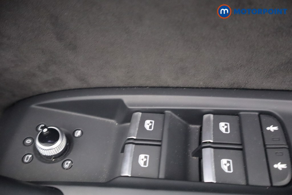 Audi Q5 Black Edition Automatic Diesel SUV - Stock Number (1658320) - 11th supplementary image