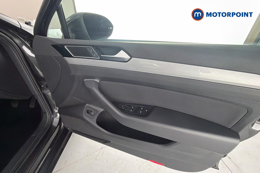 Volkswagen Passat Se Nav Manual Petrol Estate - Stock Number (1658359) - 19th supplementary image