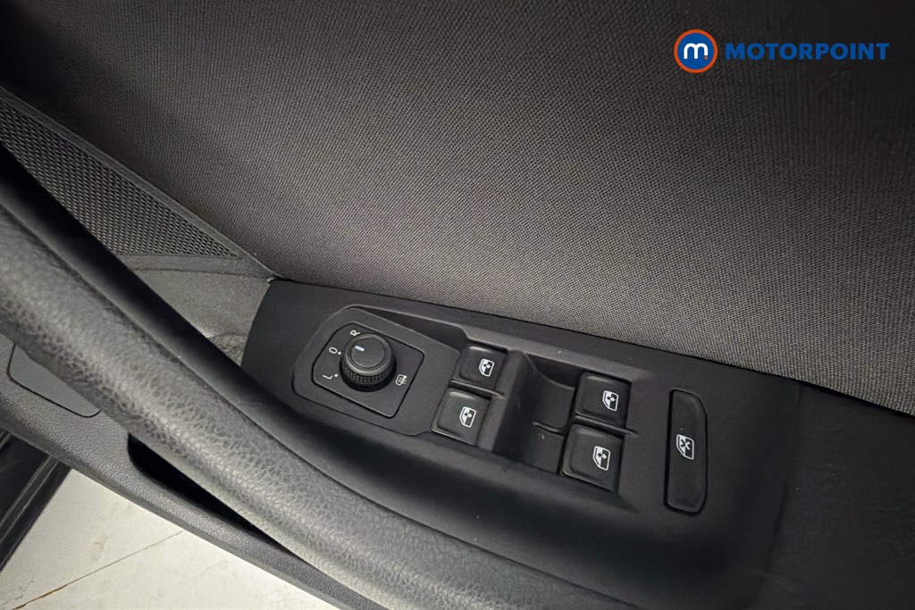 Volkswagen Passat Se Nav Manual Petrol Estate - Stock Number (1658359) - 20th supplementary image