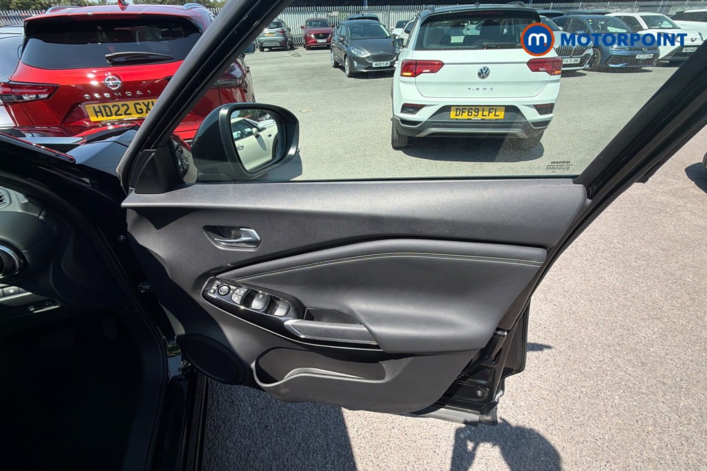 Nissan Juke Tekna Automatic Petrol SUV - Stock Number (1658540) - 37th supplementary image
