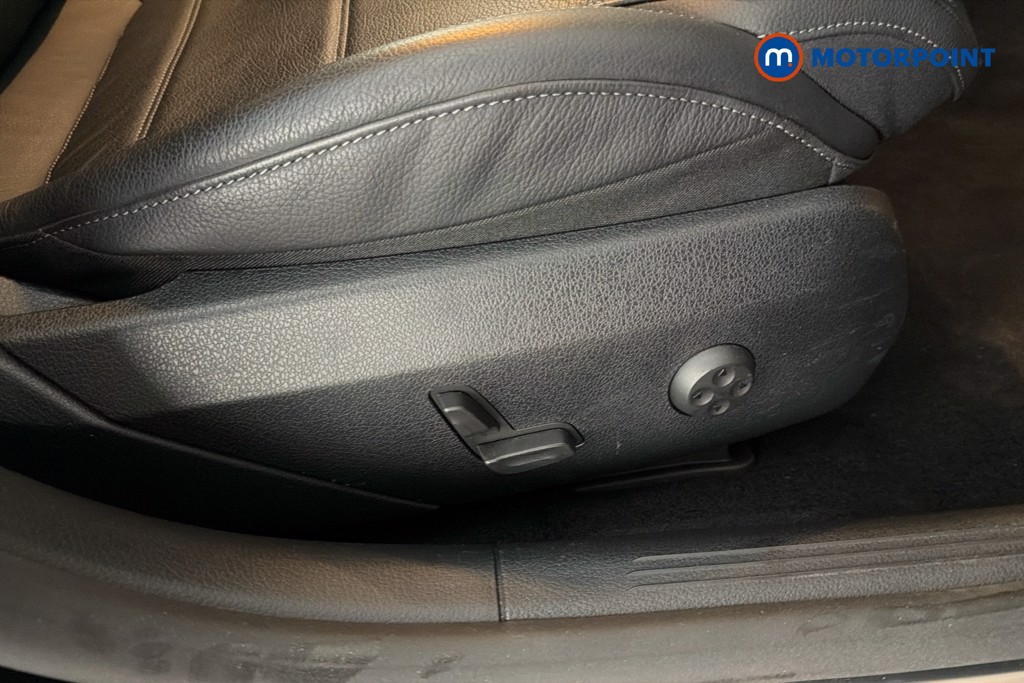 Mercedes-Benz C Class Sport Automatic Petrol Saloon - Stock Number (1658575) - 25th supplementary image