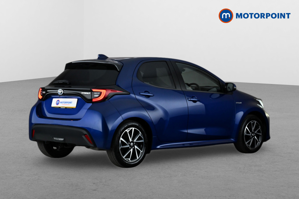 Toyota Yaris Design Automatic Petrol-Electric Hybrid Hatchback - Stock Number (1658589) - Drivers side rear corner