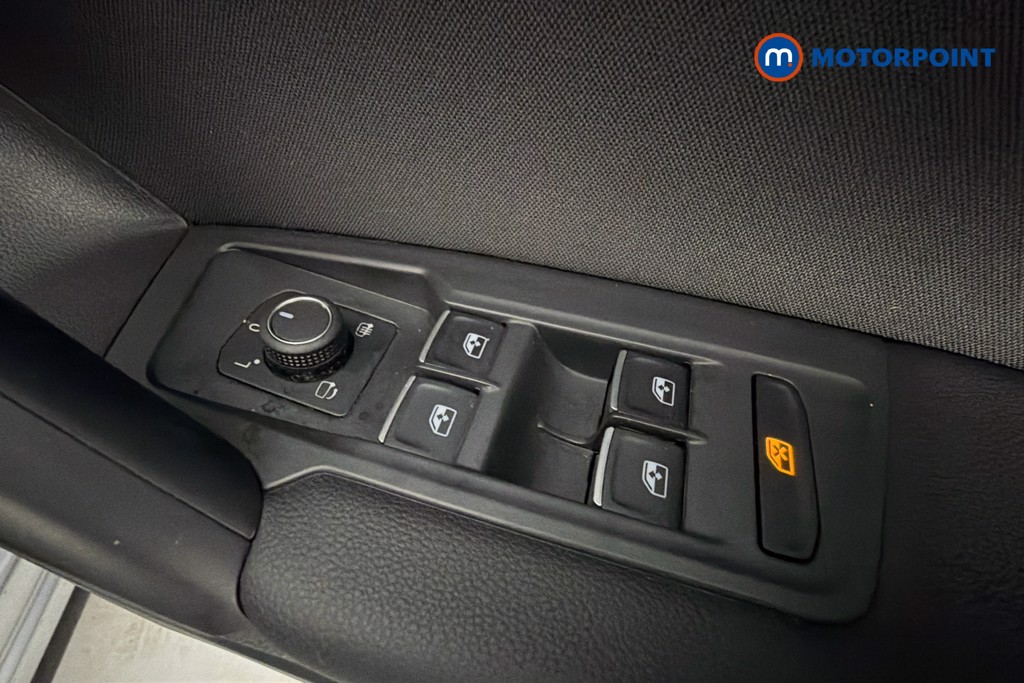 Volkswagen Tiguan Allspace R-Line Automatic Petrol SUV - Stock Number (1659126) - 20th supplementary image