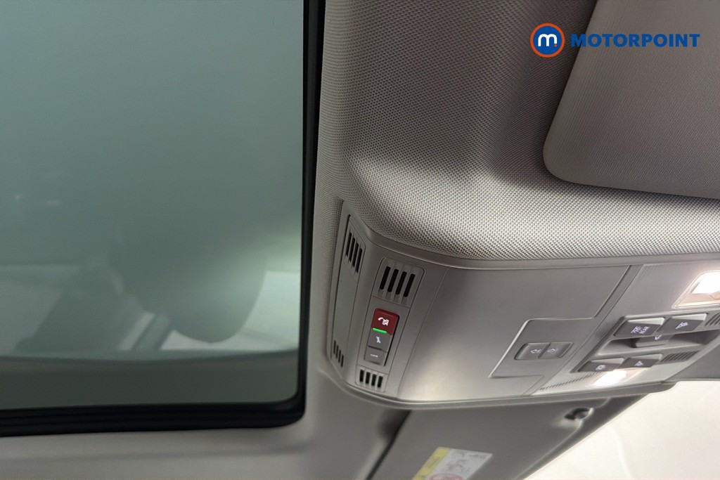 Volkswagen Tiguan Allspace R-Line Automatic Petrol SUV - Stock Number (1659126) - 32nd supplementary image