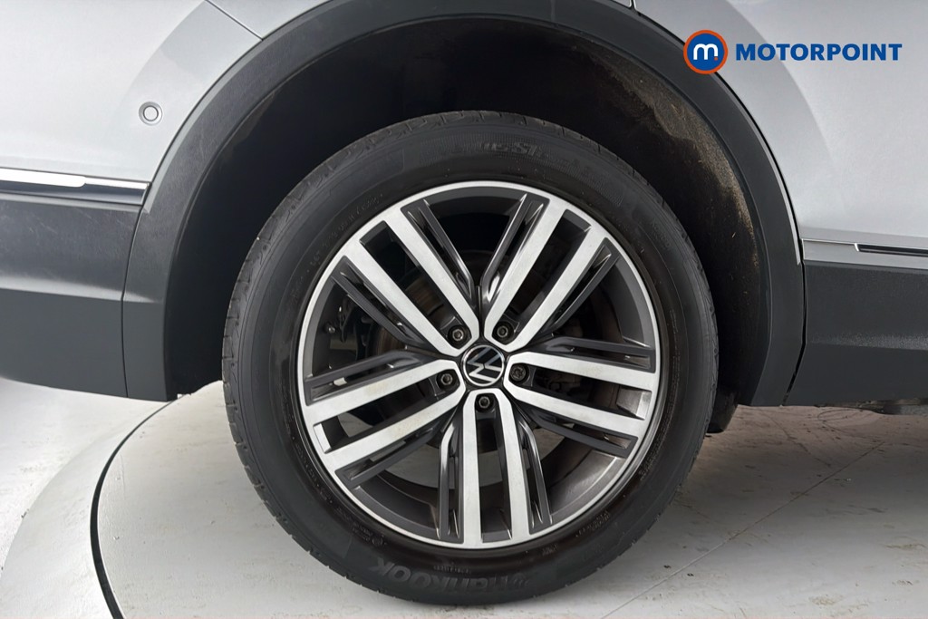 Volkswagen Tiguan Allspace R-Line Automatic Petrol SUV - Stock Number (1659126) - 49th supplementary image