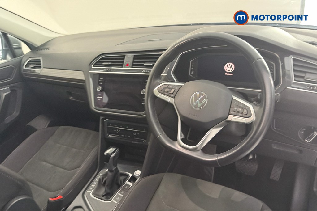 Volkswagen Tiguan Allspace R-Line Automatic Petrol SUV - Stock Number (1659126) - 1st supplementary image