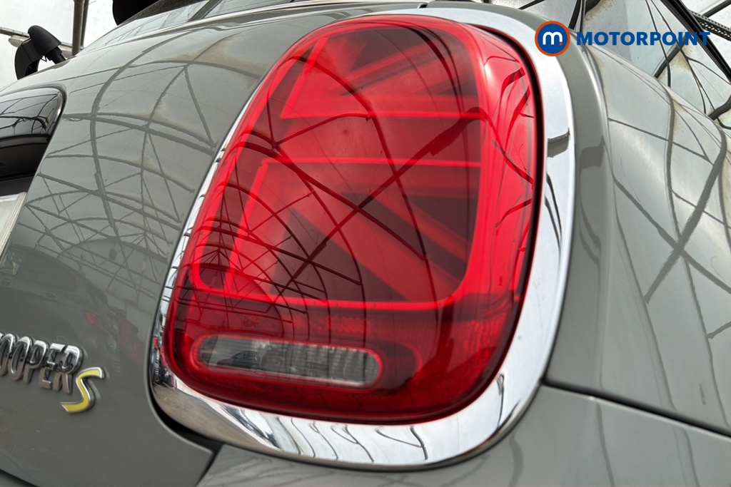 Mini Hatchback Cooper S Level 2 Automatic Electric Hatchback - Stock Number (1659301) - 36th supplementary image