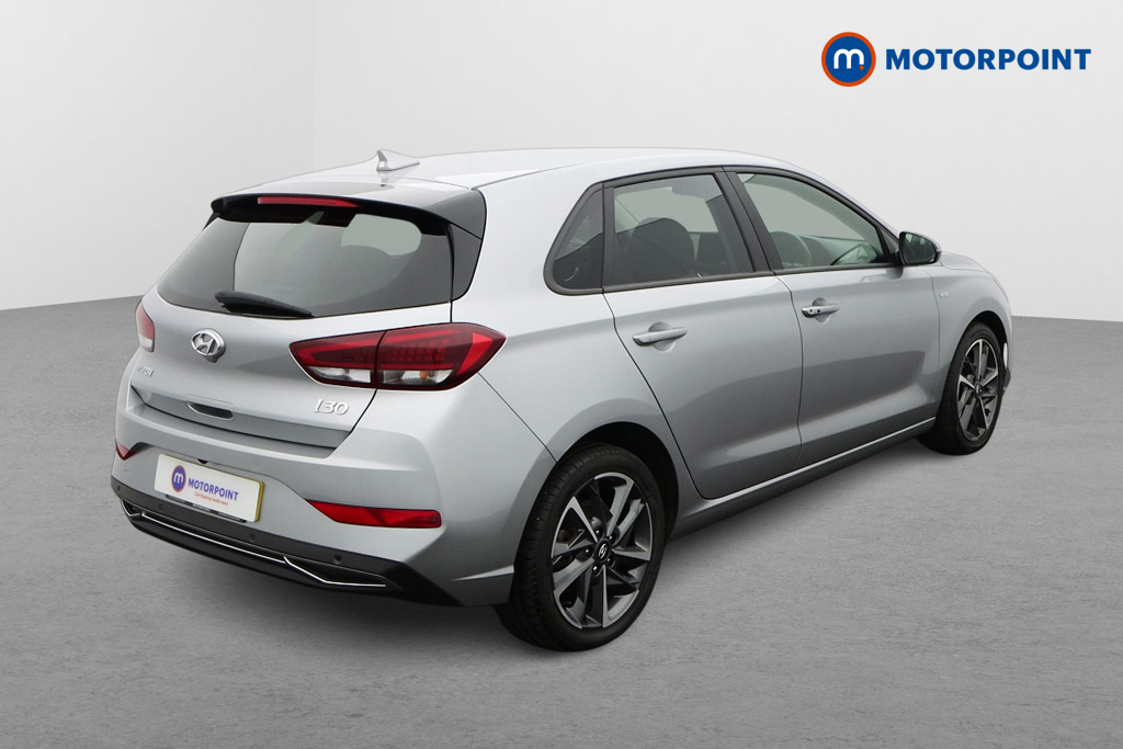 Hyundai I30 Premium Manual Petrol Hatchback - Stock Number (1659425) - Drivers side rear corner