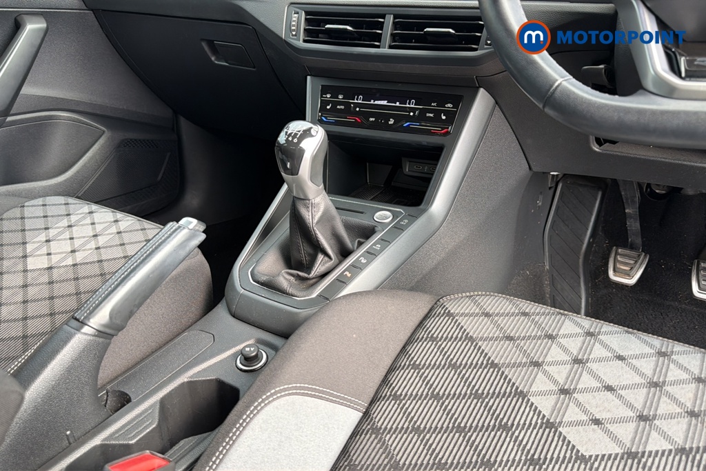 Volkswagen Taigo R-Line Manual Petrol SUV - Stock Number (1659451) - 15th supplementary image