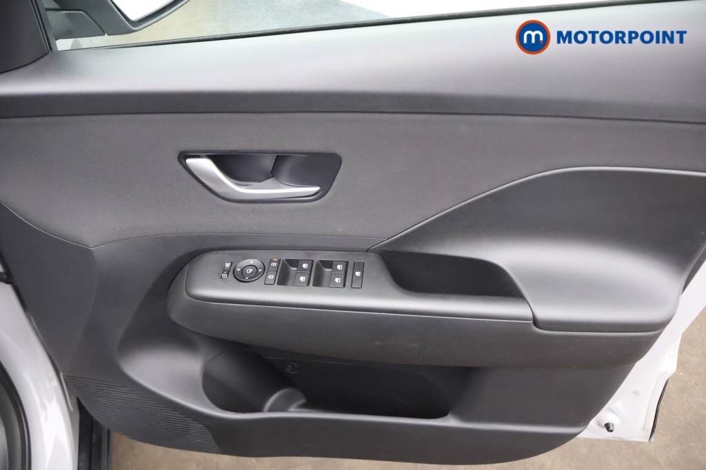 Hyundai Kona Advance Automatic Petrol-Electric Hybrid SUV - Stock Number (1659496) - 12th supplementary image