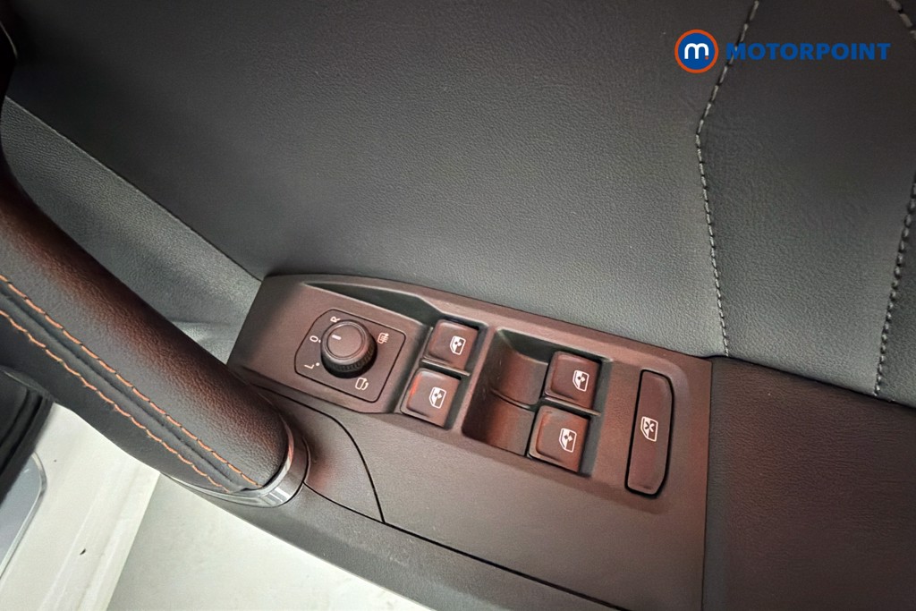 Cupra Leon V1 Automatic Petrol Hatchback - Stock Number (1659792) - 20th supplementary image