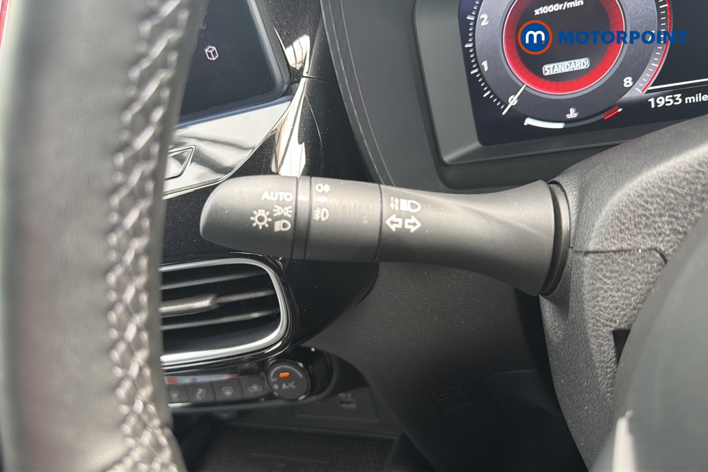 Nissan Juke Tekna Manual Petrol SUV - Stock Number (1556814) - 5th supplementary image