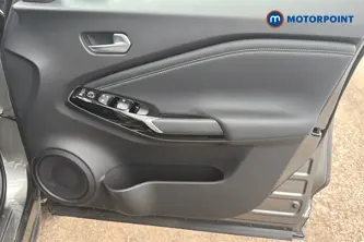 Nissan Juke Tekna Manual Petrol SUV - Stock Number (1556814) - 18th supplementary image