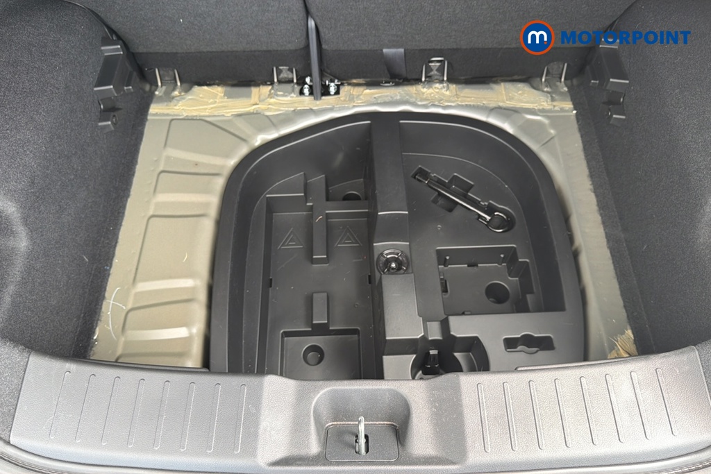 Nissan Juke Tekna Manual Petrol SUV - Stock Number (1556814) - 33rd supplementary image