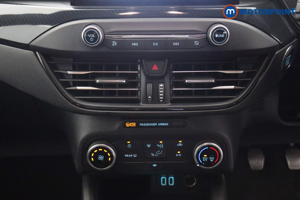 Ford Focus St-Line Edition Manual Petrol Hatchback - Stock Number (1649558) - 3rd supplementary image