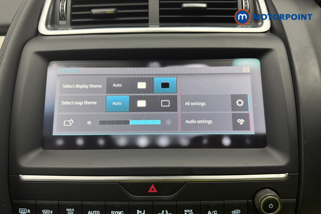 Jaguar E-Pace HSE Automatic Diesel SUV - Stock Number (1650140) - 9th supplementary image