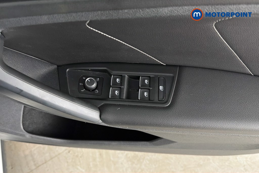 Volkswagen Tiguan R-Line Automatic Diesel SUV - Stock Number (1651279) - 20th supplementary image