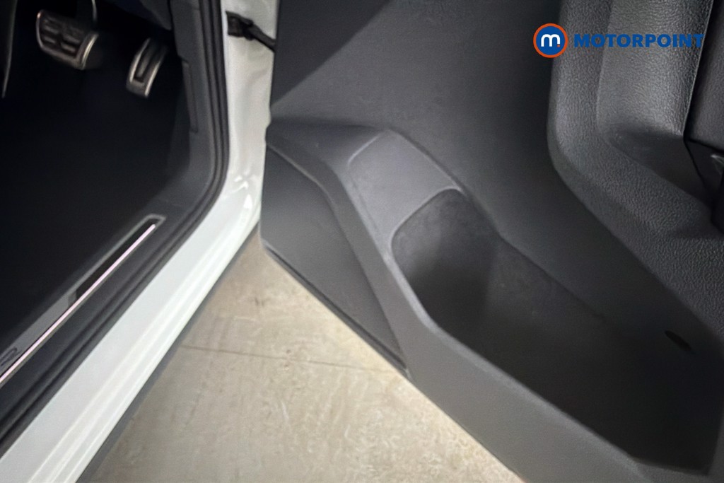 Volkswagen Tiguan R-Line Automatic Diesel SUV - Stock Number (1651279) - 21st supplementary image