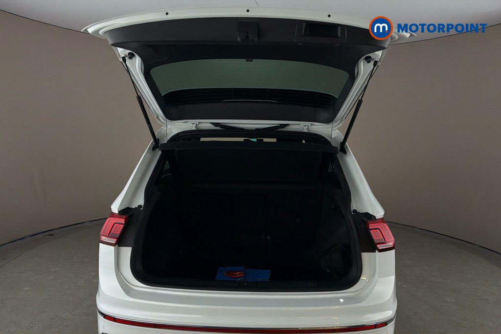 Volkswagen Tiguan R-Line Automatic Diesel SUV - Stock Number (1651279) - 33rd supplementary image