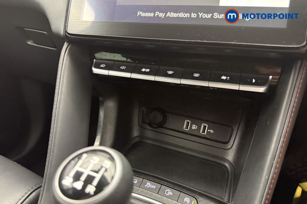 Mg Motor Uk ZS Exclusive Manual Petrol SUV - Stock Number (1651575) - 13th supplementary image