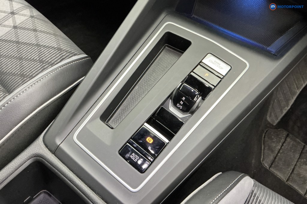 Volkswagen Golf R-Line Automatic Petrol Hatchback - Stock Number (1652331) - 9th supplementary image