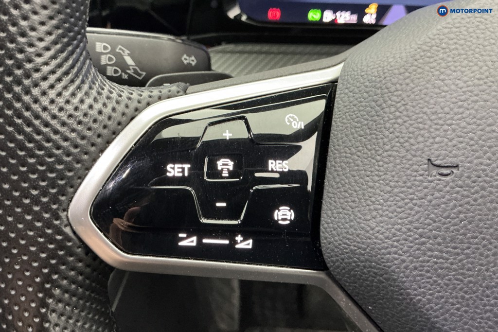 Volkswagen Golf R-Line Automatic Petrol Hatchback - Stock Number (1652331) - 12th supplementary image