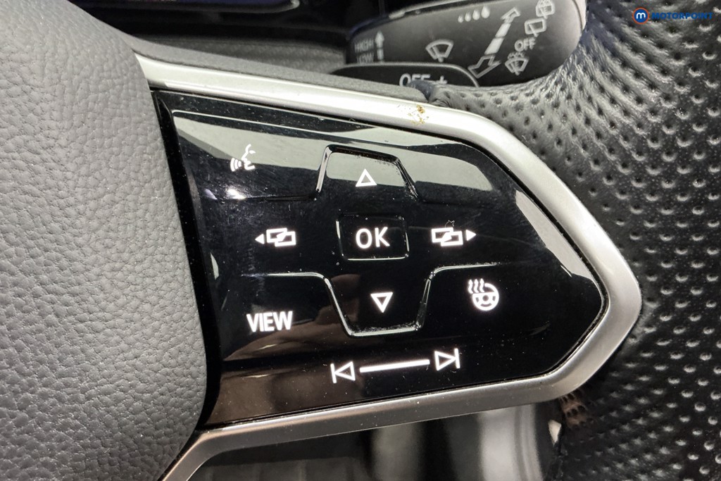 Volkswagen Golf R-Line Automatic Petrol Hatchback - Stock Number (1652331) - 13th supplementary image