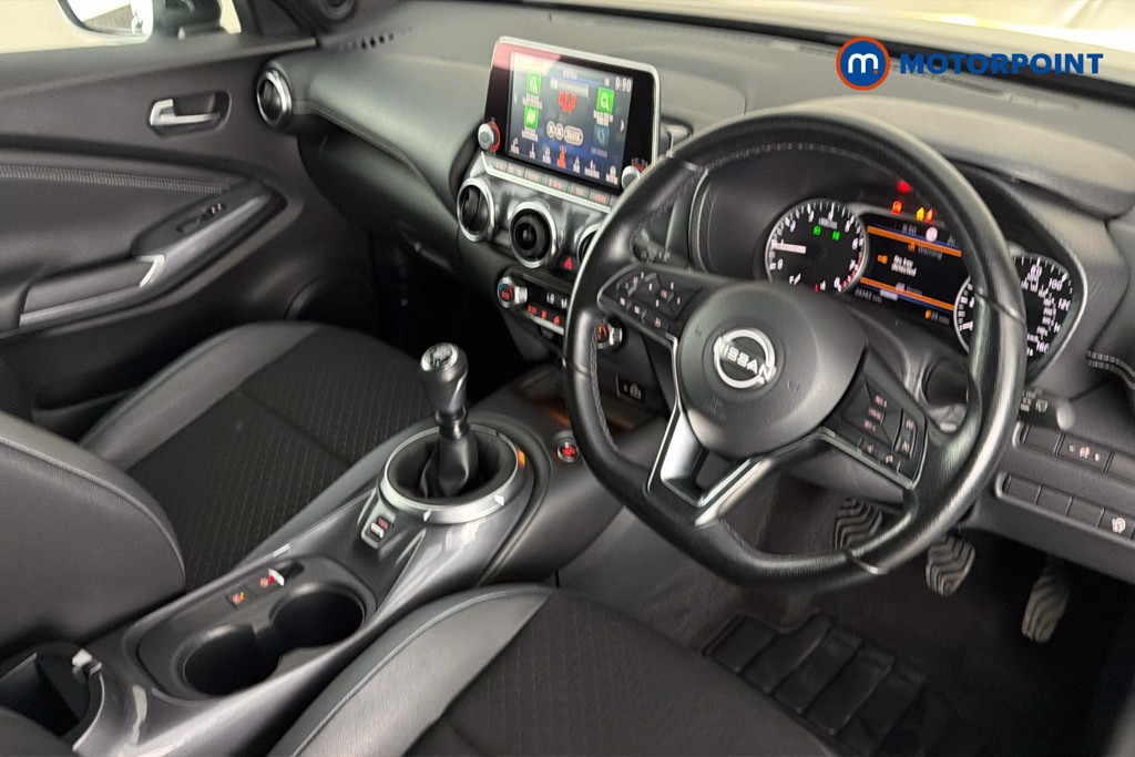 Nissan Juke N-Connecta Manual Petrol SUV - Stock Number (1652360) - 2nd supplementary image