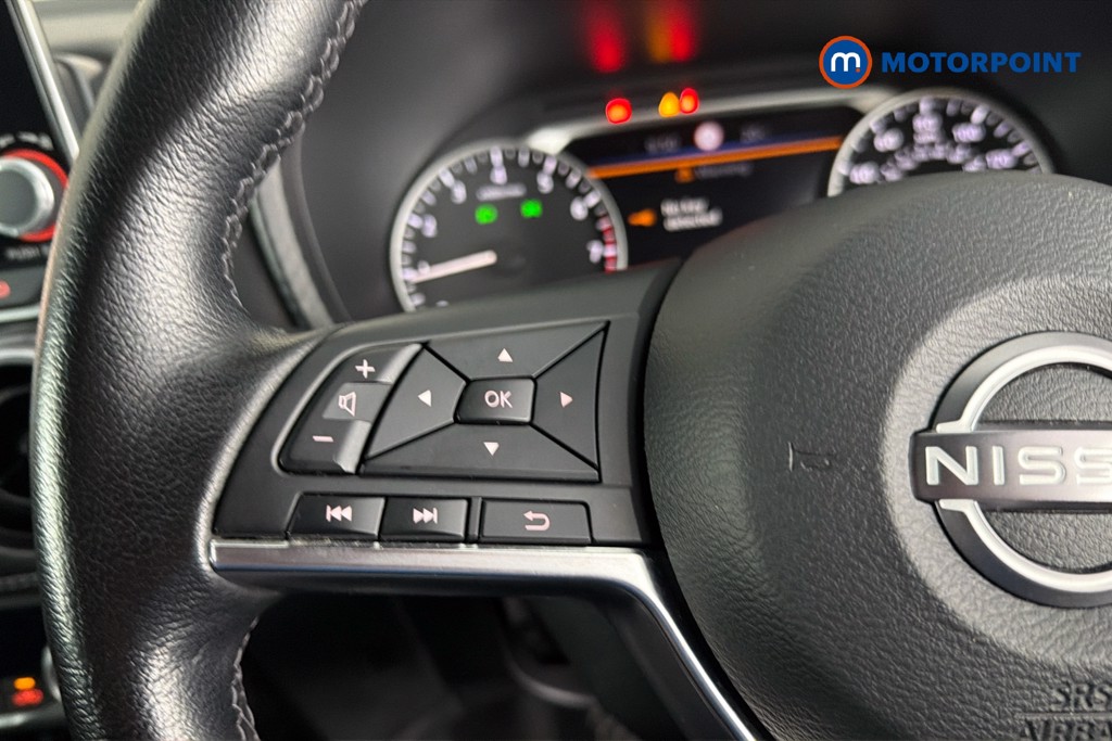 Nissan Juke N-Connecta Manual Petrol SUV - Stock Number (1652360) - 3rd supplementary image