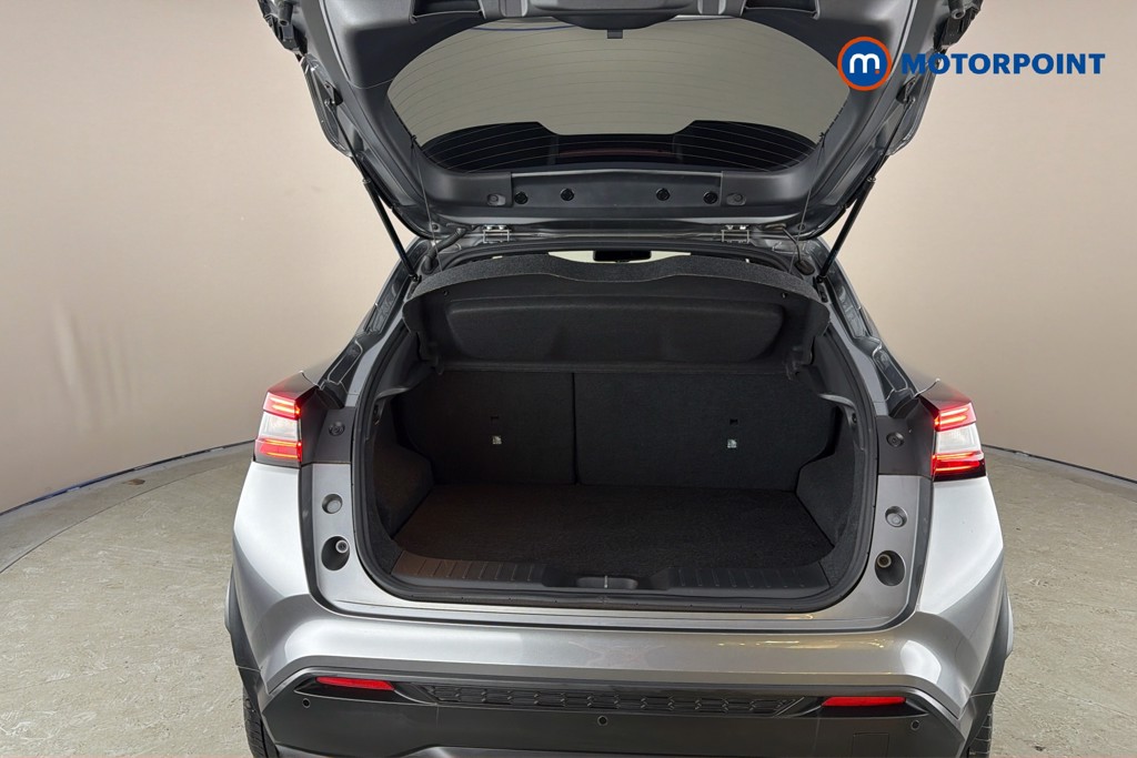 Nissan Juke N-Connecta Manual Petrol SUV - Stock Number (1652360) - 33rd supplementary image