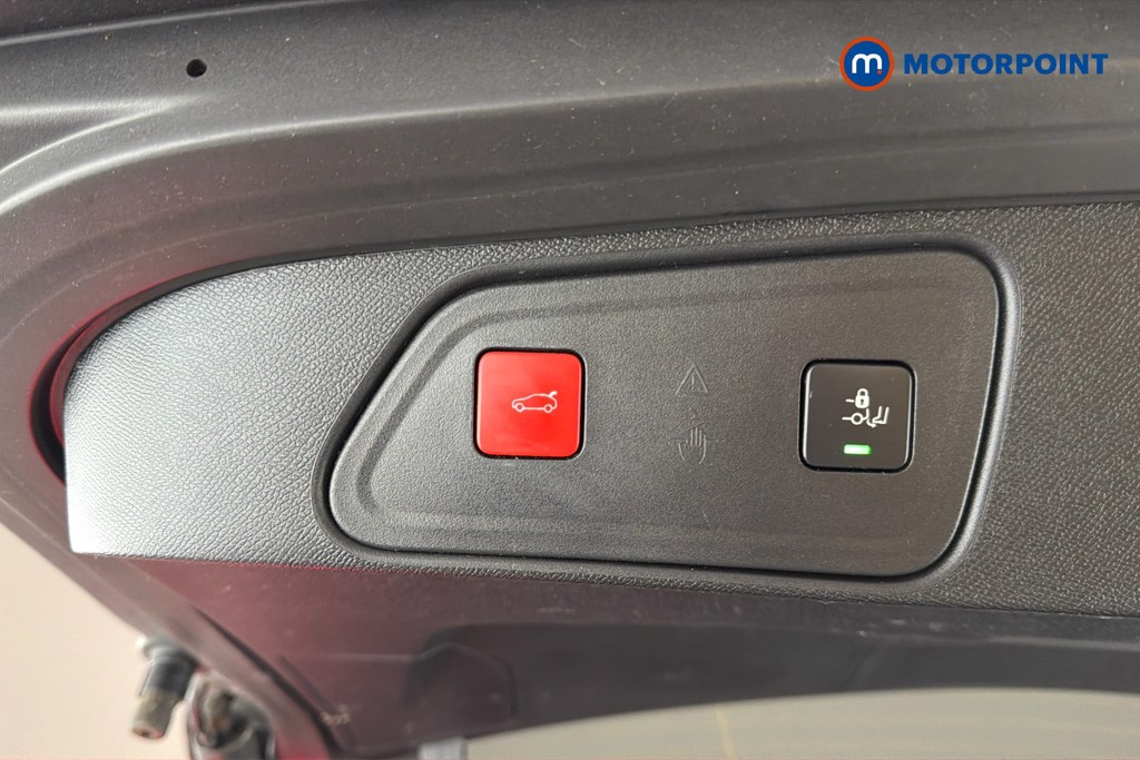 Peugeot 3008 Gt Line Premium Automatic Petrol SUV - Stock Number (1652867) - 35th supplementary image