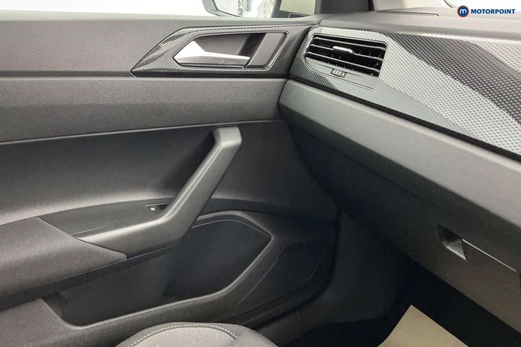 Volkswagen Polo Life Automatic Petrol Hatchback - Stock Number (1652988) - 11th supplementary image