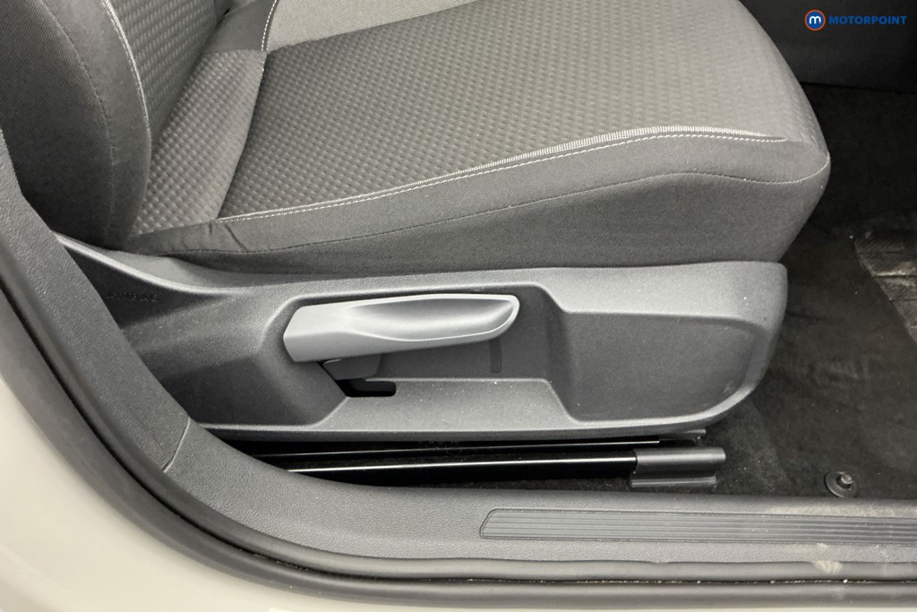 Volkswagen Polo Life Automatic Petrol Hatchback - Stock Number (1652988) - 17th supplementary image