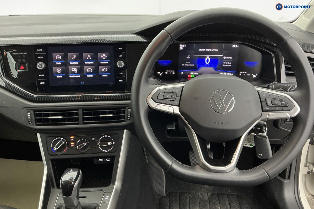 Volkswagen Polo Life Automatic Petrol Hatchback - Stock Number (1652988) - 1st supplementary image