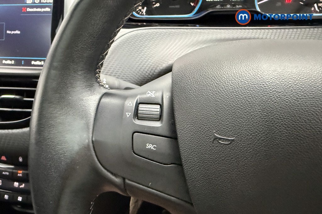 Peugeot 2008 Allure Premium Manual Petrol SUV - Stock Number (1653138) - 7th supplementary image