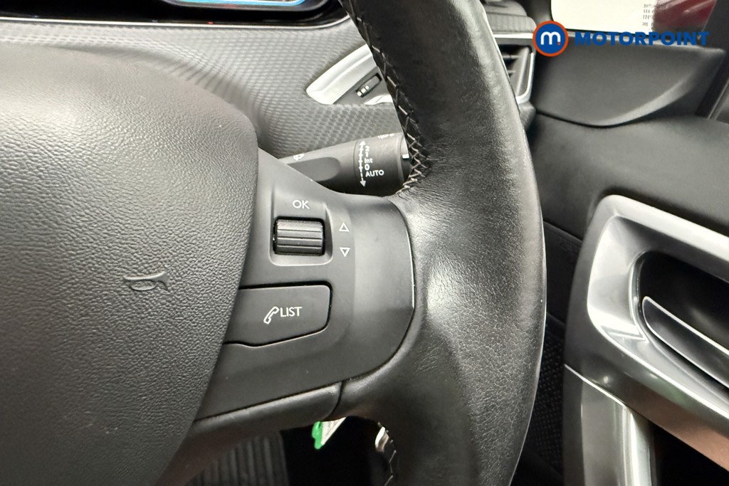 Peugeot 2008 Allure Premium Manual Petrol SUV - Stock Number (1653138) - 8th supplementary image
