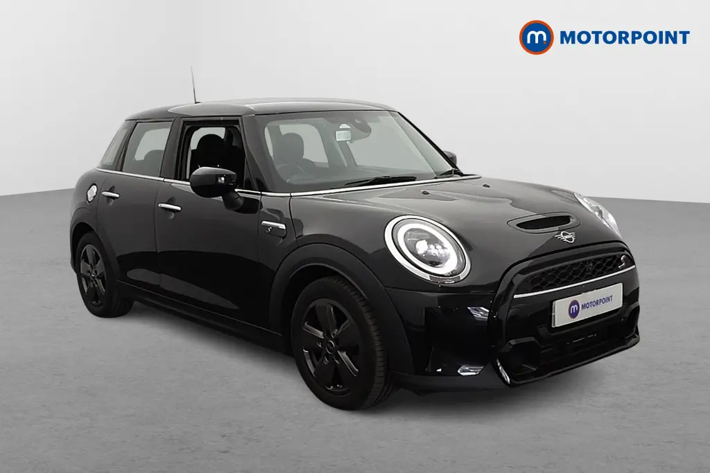 MINI HATCHBACK