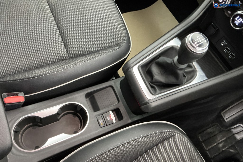 Renault Captur Techno Manual Petrol SUV - Stock Number (1655233) - 8th supplementary image
