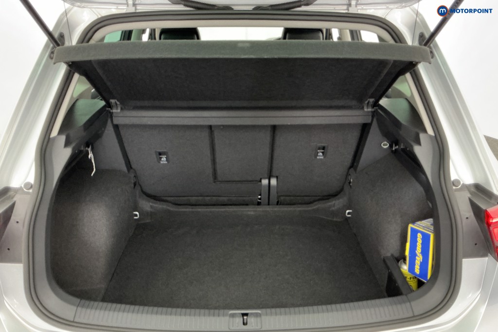 Volkswagen Tiguan Life Automatic Petrol SUV - Stock Number (1655239) - 3rd supplementary image