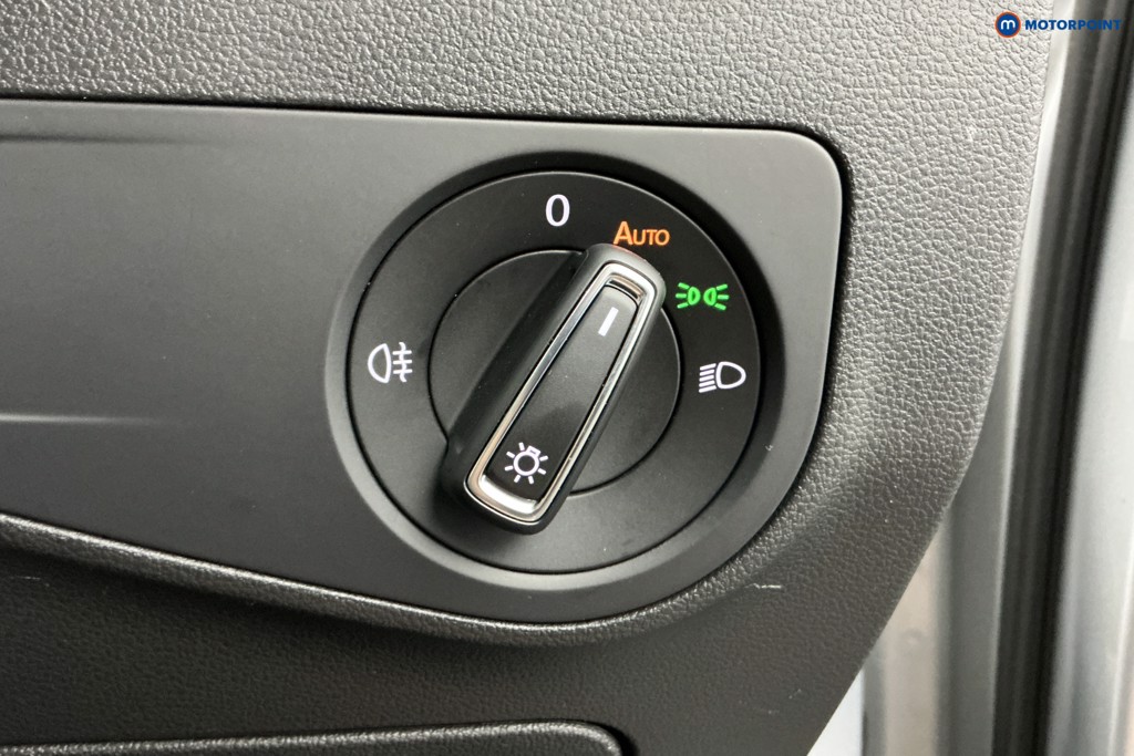 Volkswagen Tiguan Life Automatic Petrol SUV - Stock Number (1655239) - 14th supplementary image