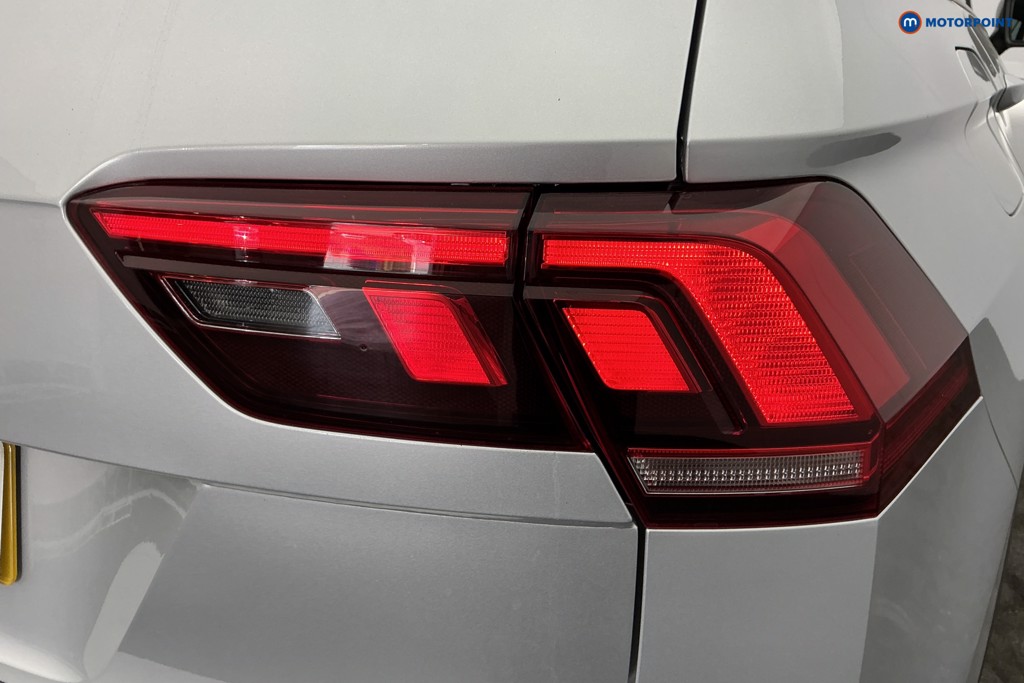 Volkswagen Tiguan Life Automatic Petrol SUV - Stock Number (1655239) - 22nd supplementary image