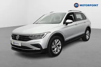 Volkswagen Tiguan Life Automatic Petrol SUV - Stock Number (1655239) - Passenger side front corner