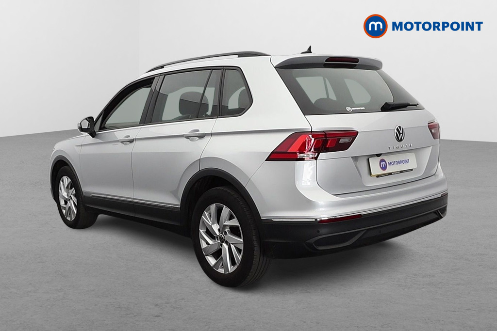 Volkswagen Tiguan Life Automatic Petrol SUV - Stock Number (1655239) - Passenger side rear corner